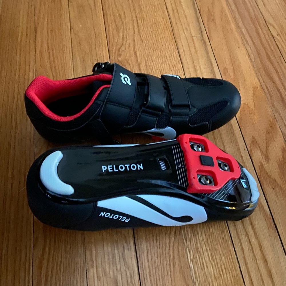 Peloton cycling bike shoes - size 40 - brand new - never been worn